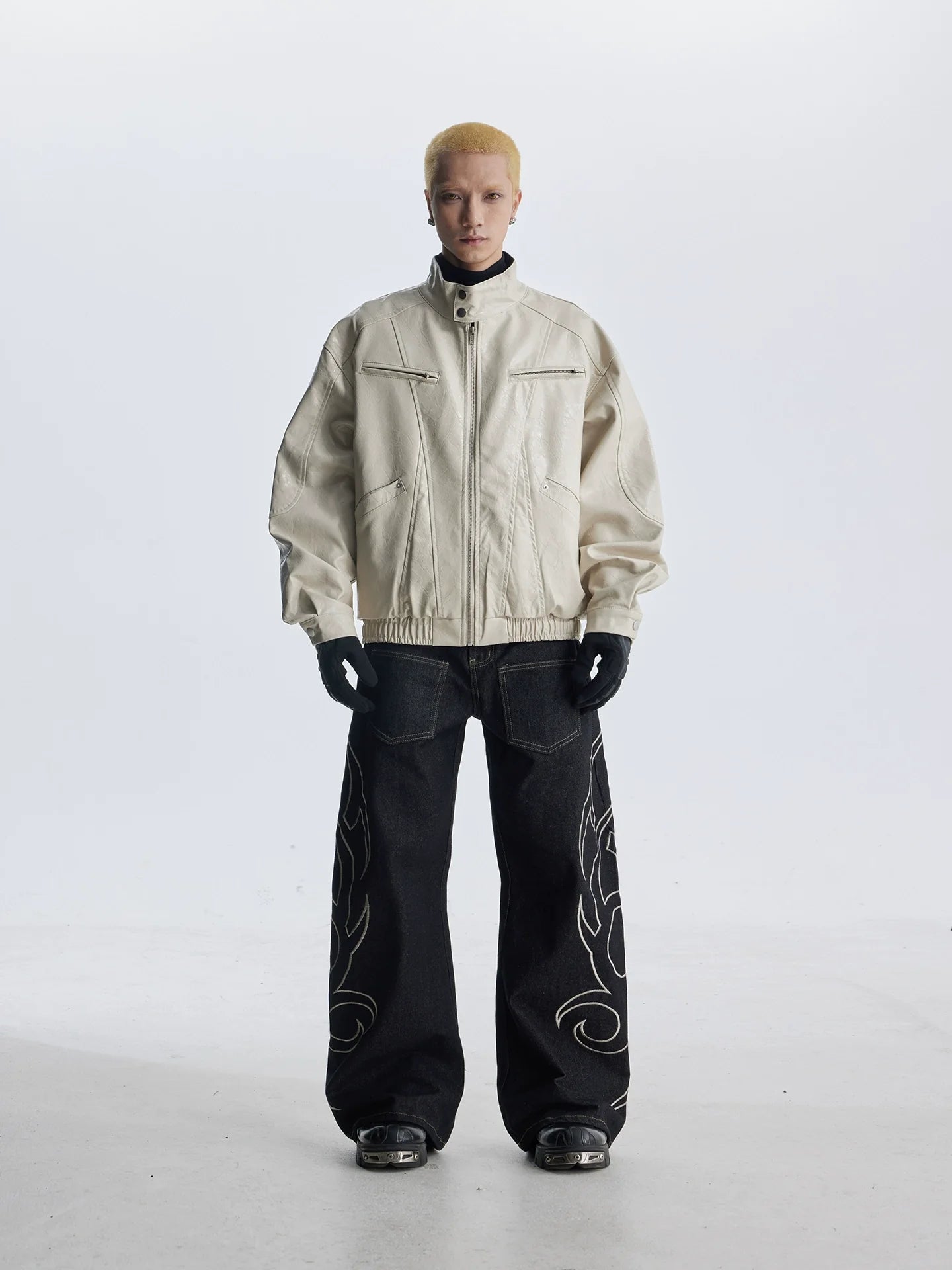 EMBROIDERED MACHETE JEANS