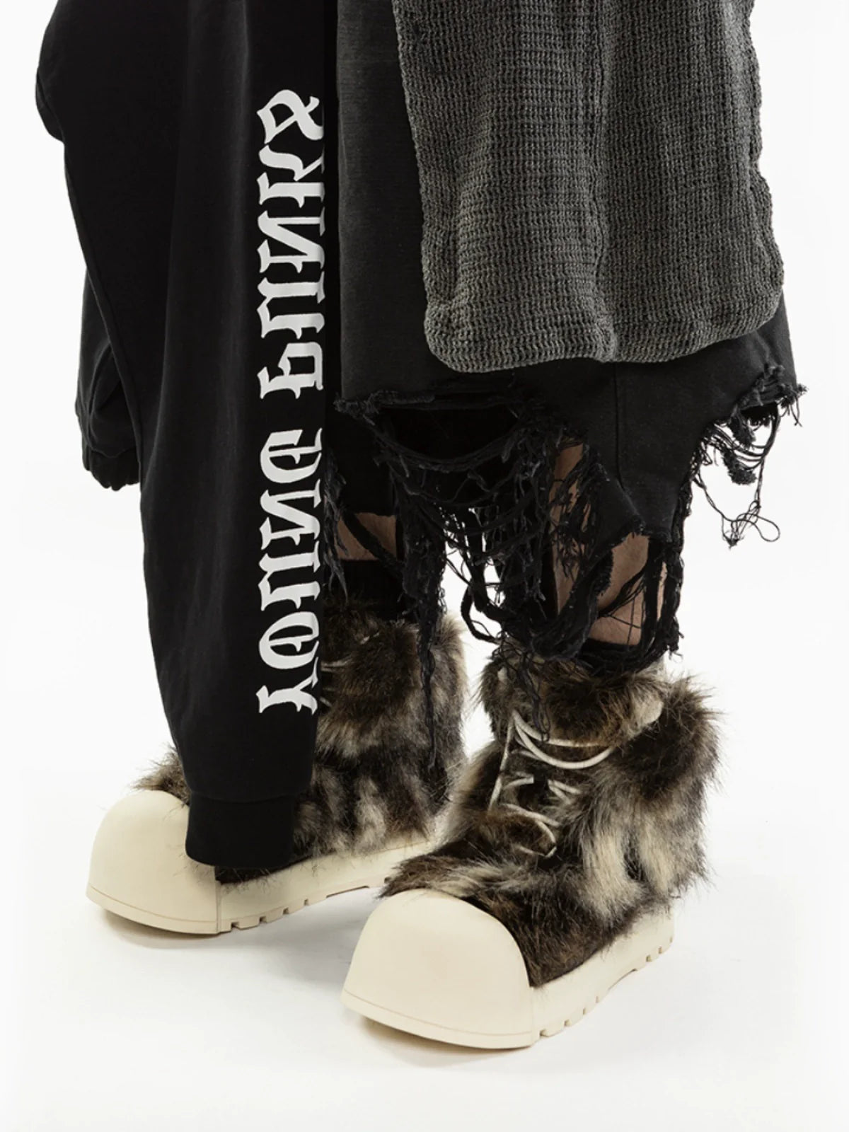 HIGH-TOP THICK SOLE BOOTS