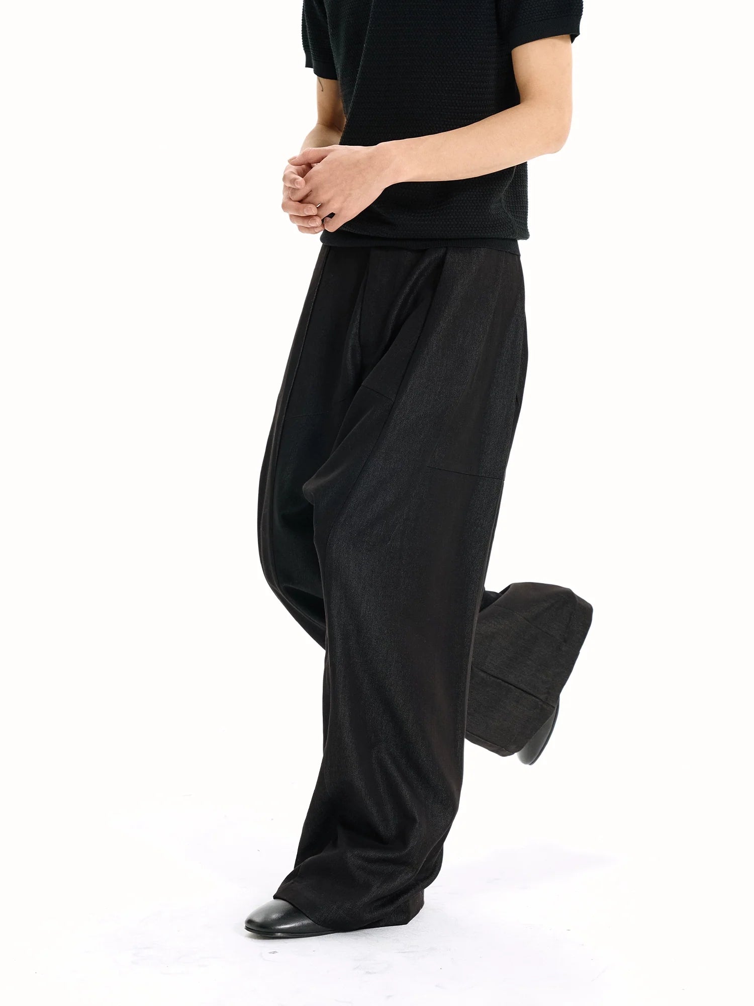 CROPPED FAUX PANTS