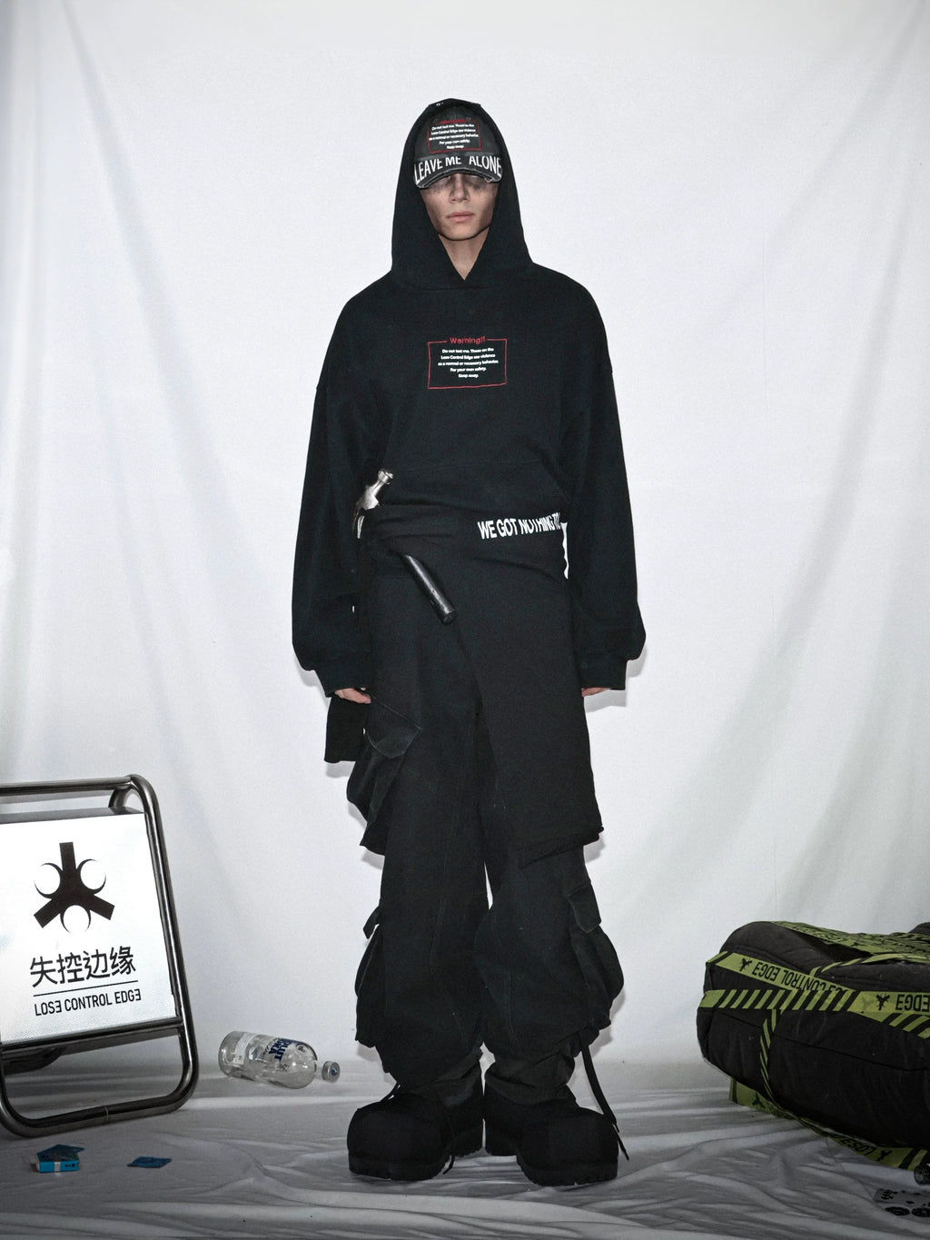 RUNAWAY EDGE HOODIE
