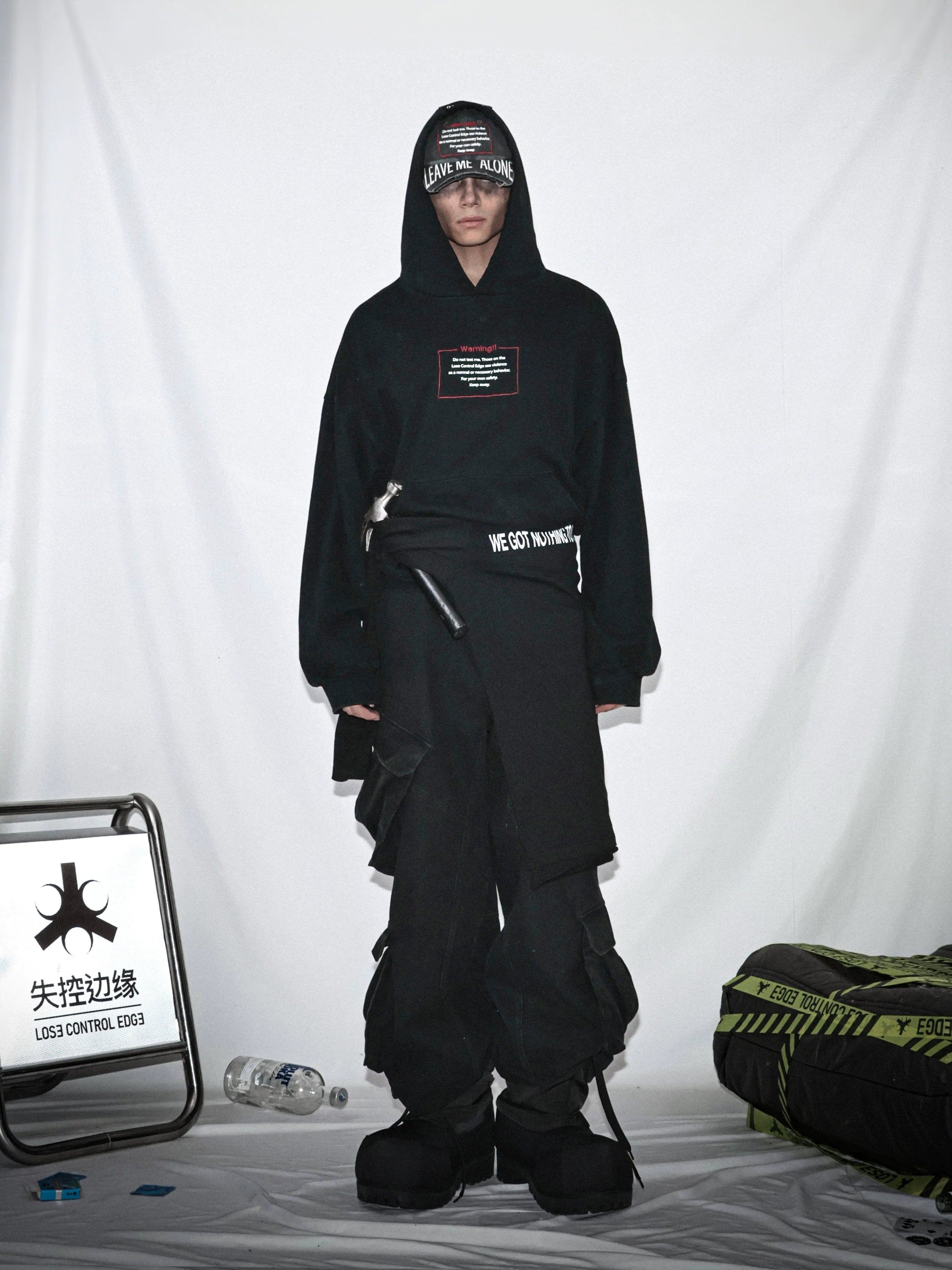 RUNAWAY EDGE HOODIE