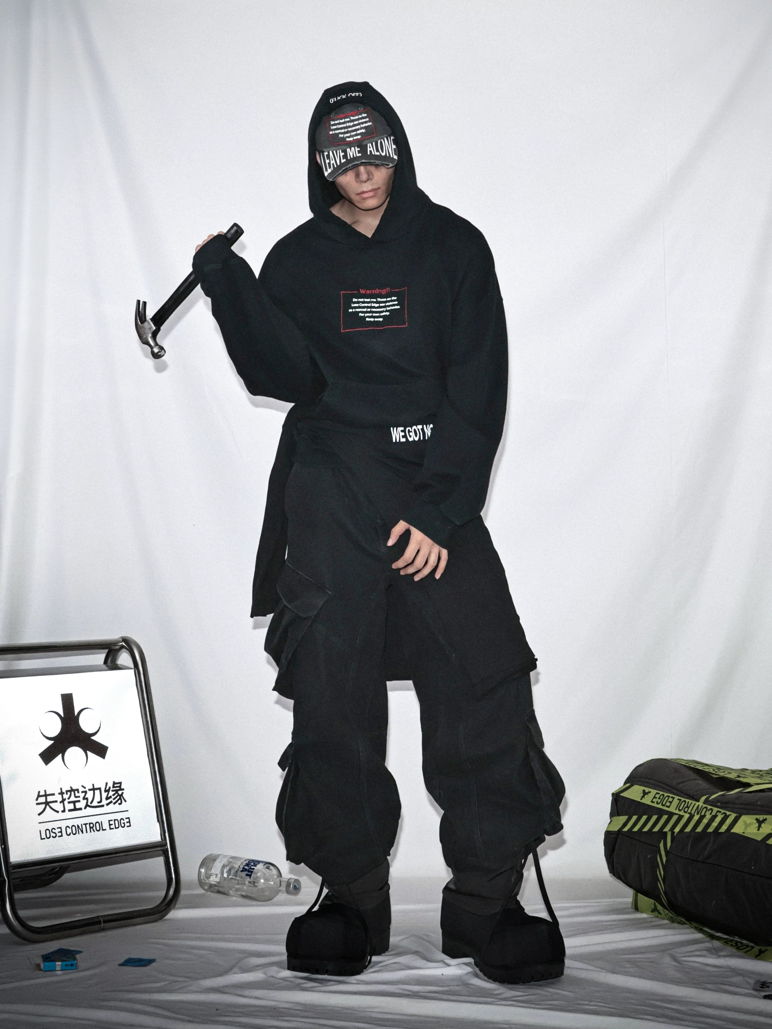 RUNAWAY EDGE HOODIE