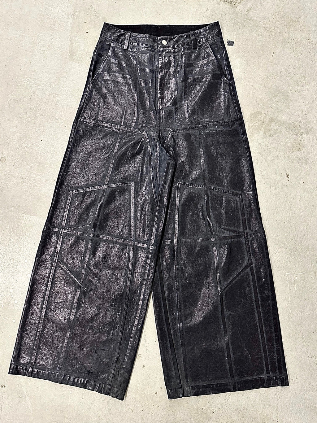 CRACKLE WAXED BAGGY PANTS