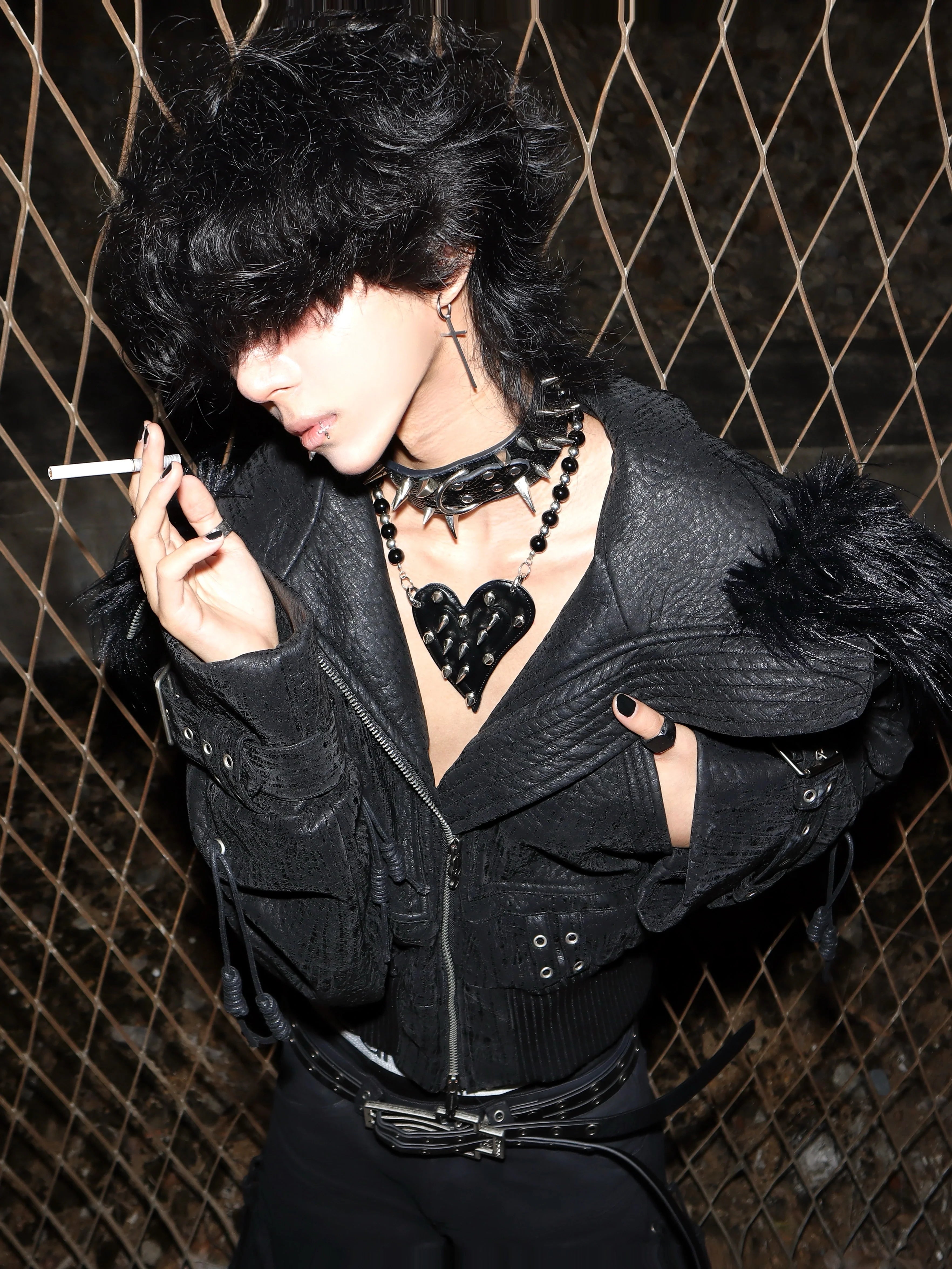 ADJUSTABLE LEATHER BOMBER JACKET