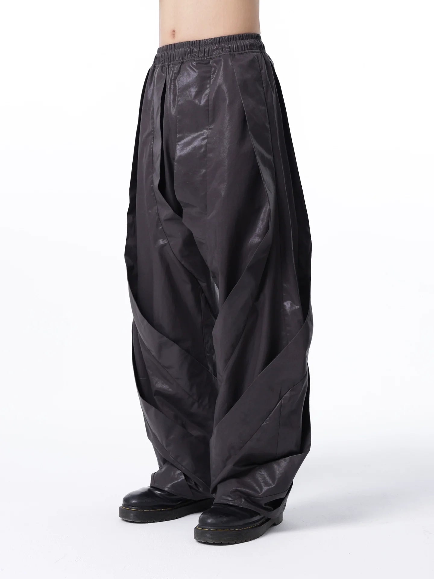 SPIRAL WAXED CASUAL PANTS