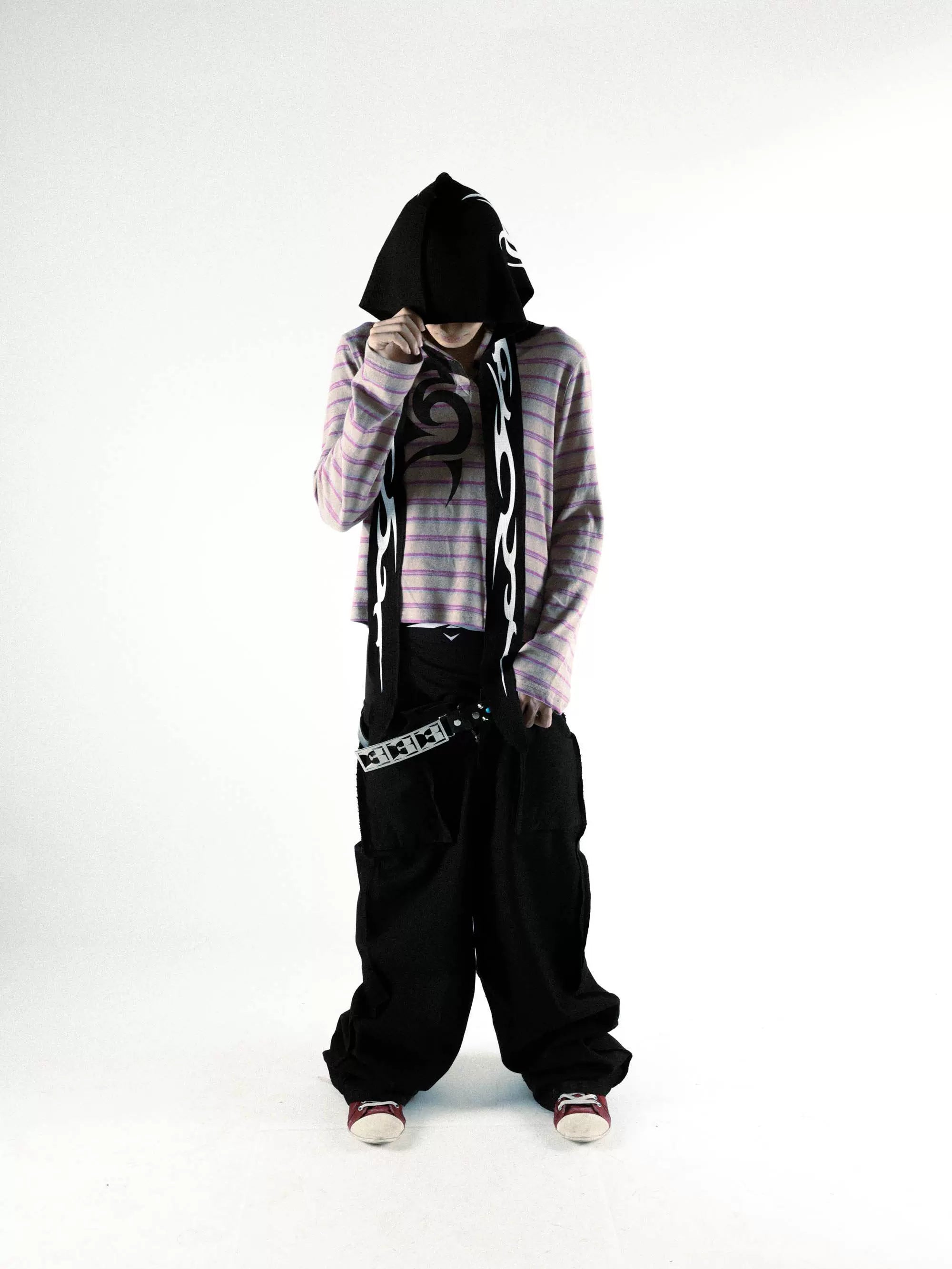 GRAPHIC BAGGY JEANS