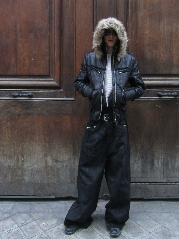 WIDE LEG DESTROYED WASH JEANS