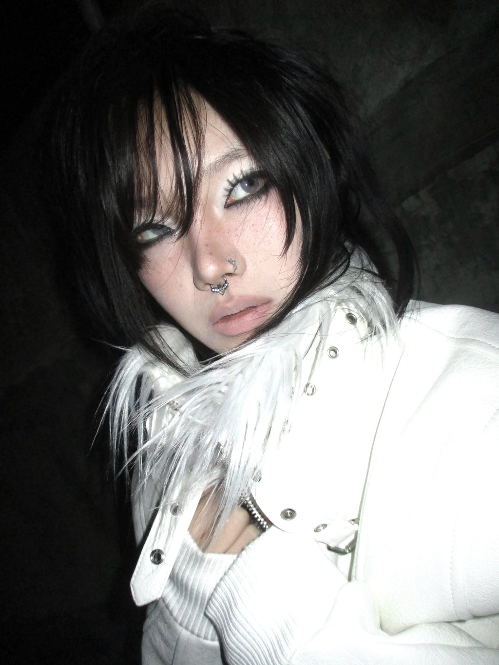 WHITE DEMON FUR COLLAR JACKET
