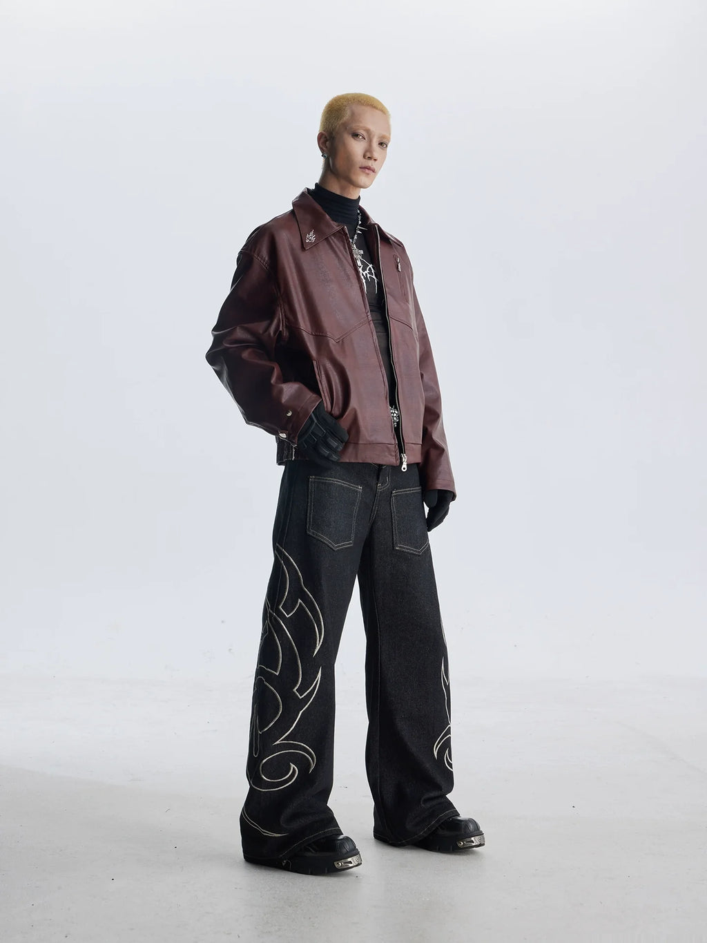 EMBROIDERED MACHETE JEANS