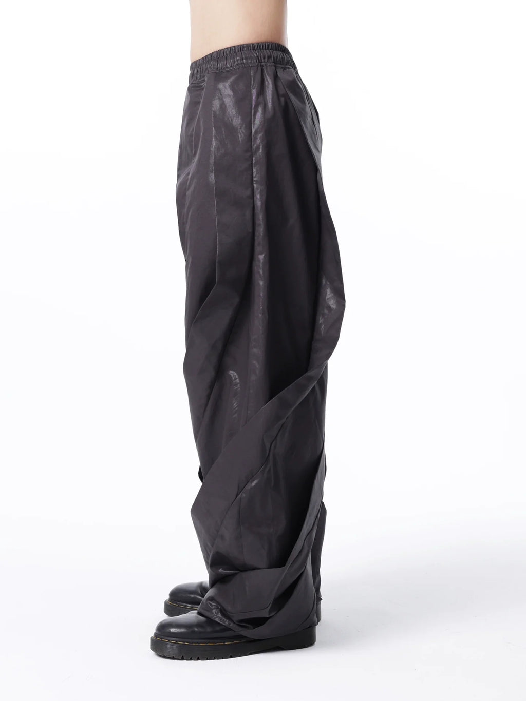 SPIRAL WAXED CASUAL PANTS